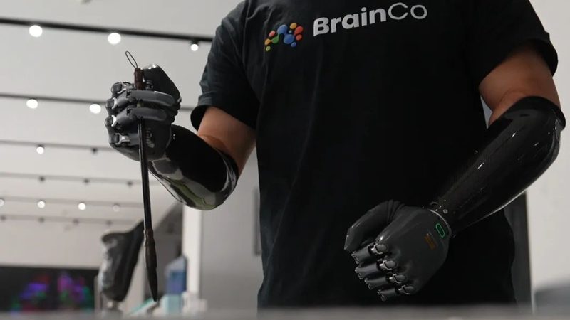 互联网技术：连接现实与虚拟的桥梁